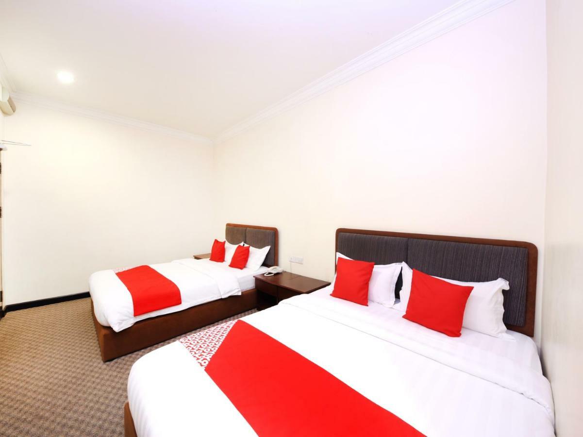 Oyo 750 Comfort Hotel Kota Kinabalu Exterior foto