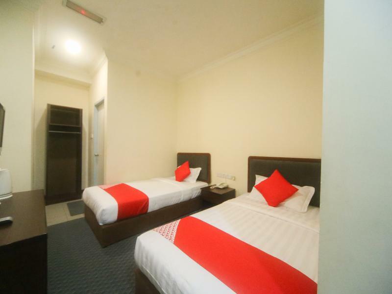 Oyo 750 Comfort Hotel Kota Kinabalu Exterior foto